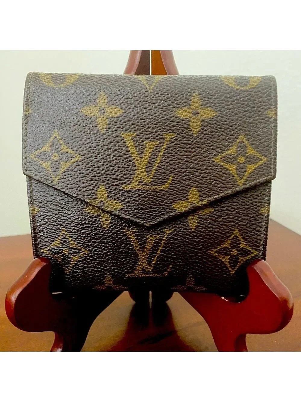 Louis Vuitton Vintage 1988 Monogram Elise Bifold Wallet on Chain - Picture 3 of 9